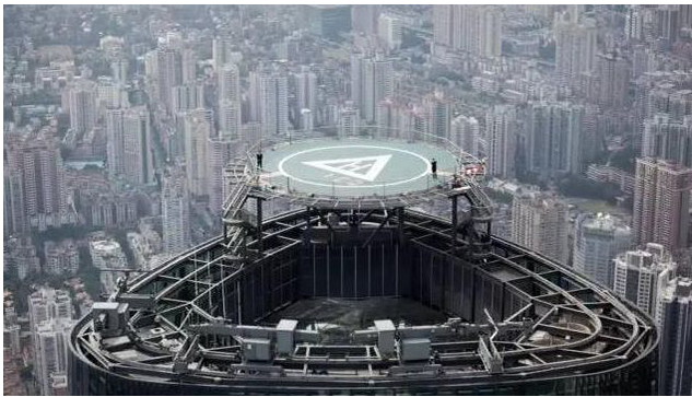 廣州IFC在樓頂還設置的一個大水箱 廣州IFC在樓頂還設置的一個大水箱